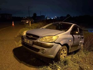 sakaryada iki otomobil carpisti 3 yarali x9qUMiER.jpg